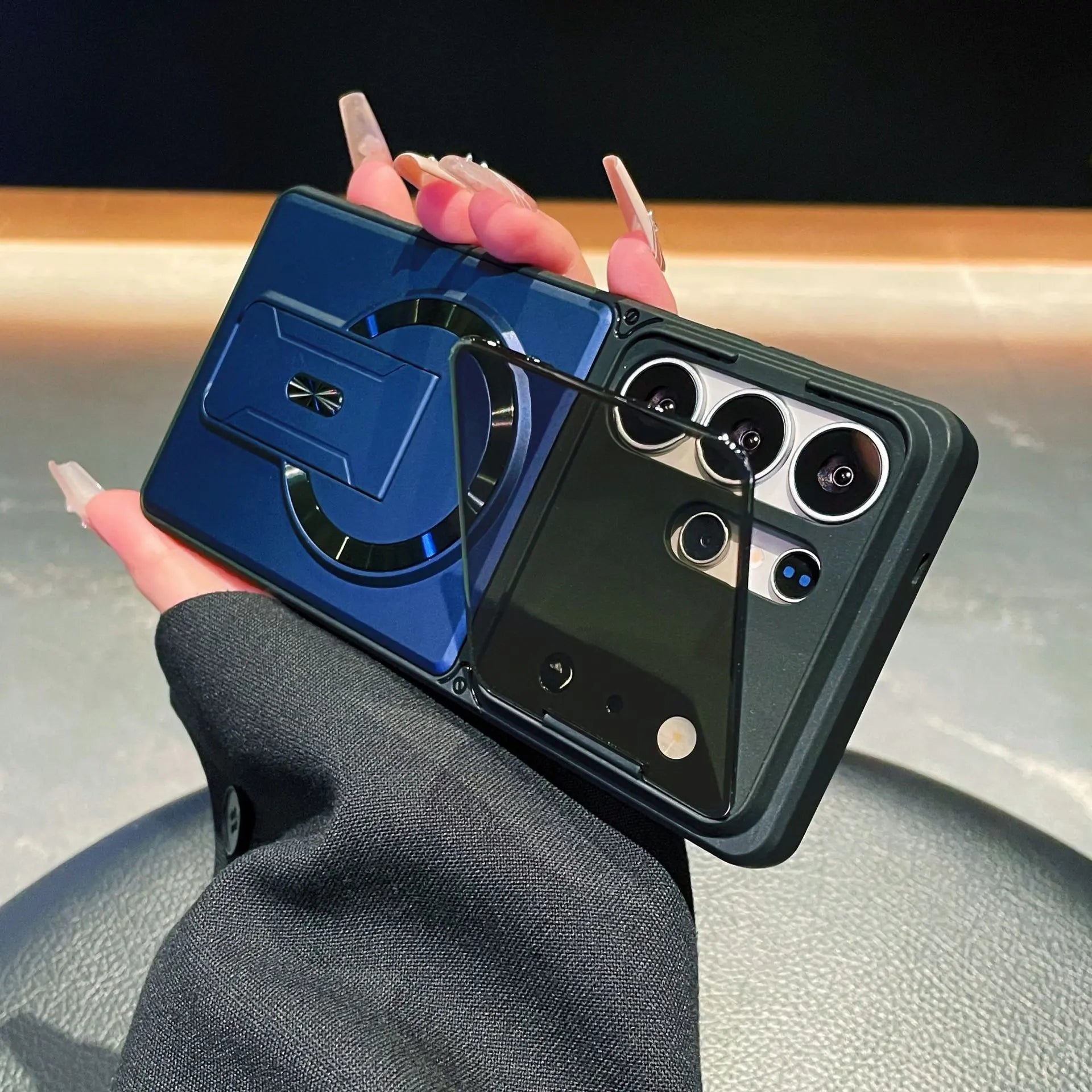 Magnetic Case with Invisible Stand